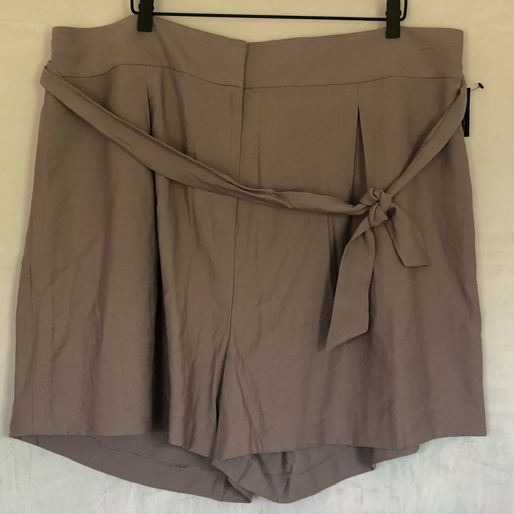 Leith High Waisted Paperbag Shorts NWT 3x